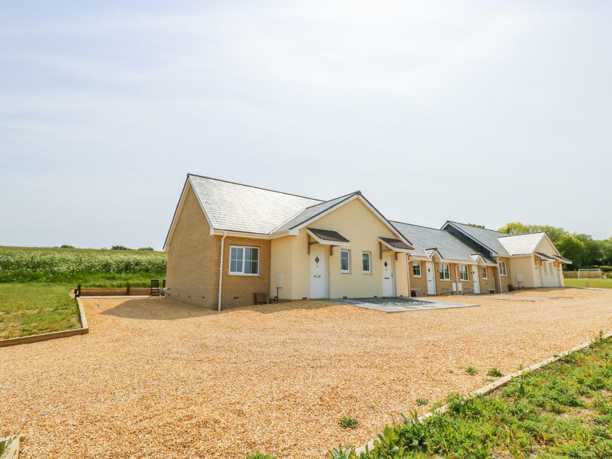 6 Yarmouth * Freshwater
